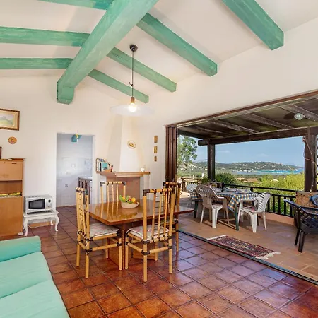 Casa Girgolu Holiday home